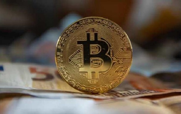 Курс биткоина впервые превысил $47 тысяч