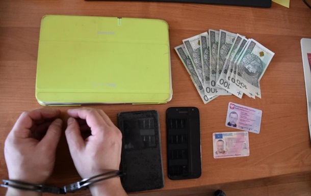 В Польше задержали украинца, девять раз менявшего фамилию