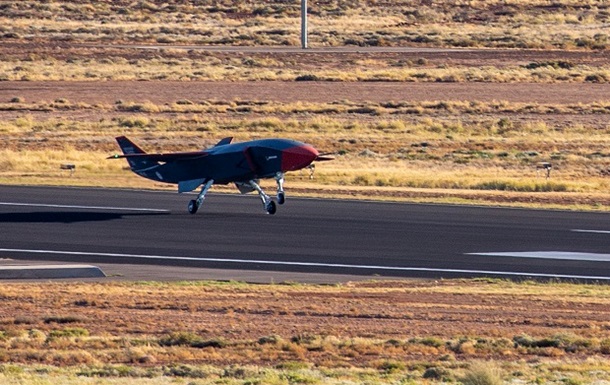 Беспилотник Loyal Wingman совершил первый полет