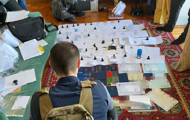 СБУ блокировала каналы незаконной миграции