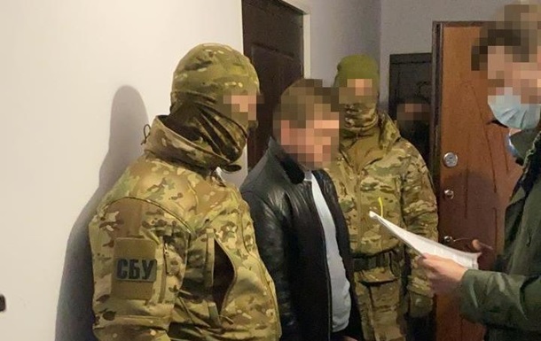 В сервисном центре МВД обнаружили сепаратиста ЛНР