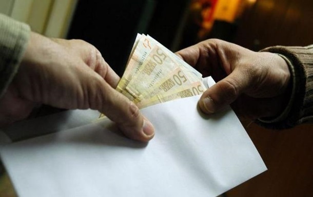 На Прикарпатье взяточника отправили в психбольницу