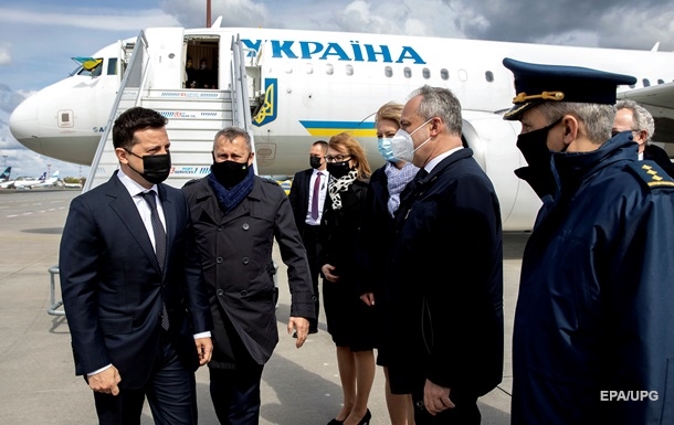Зеленский прибыл с визитом в Польшу