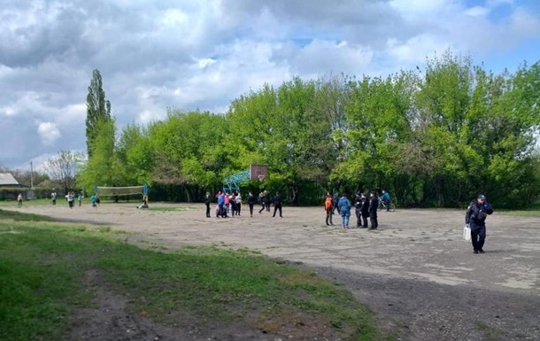 В Луганской области в поножовщине пострадал школьник