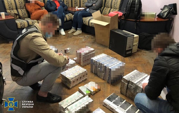 СБУ заблокировала продажу контрафактного алкоголя и сигарет на 10 млн