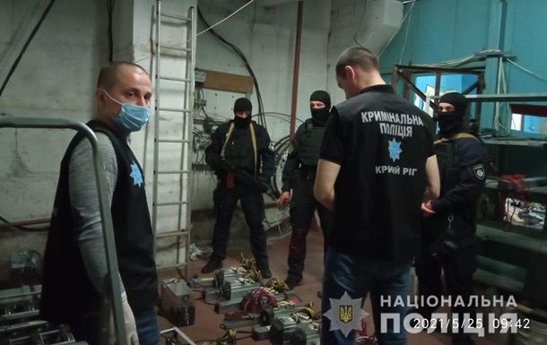В Кривом Роге организаторы фермы майнинга незаконно подключались к сетям
