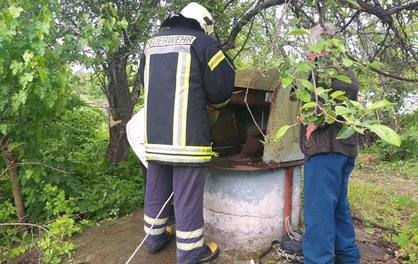 На Черкасчине женщина насмотрелась новостей и спряталась в колодец