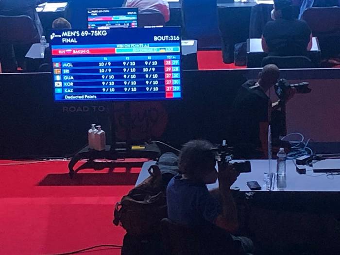 Хижняк выиграл квалификационный турнир, победив россиянина в финале