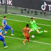 Украина отыгралась с 0:2, но проиграла Нидерландам на Евро-2020