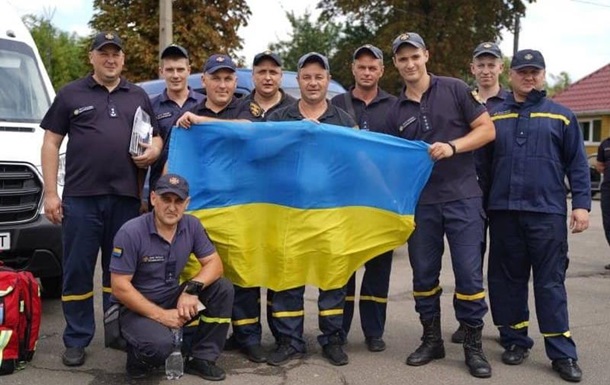 Украинские пожарные вылетели в Грецию для помощи с тушением лесов