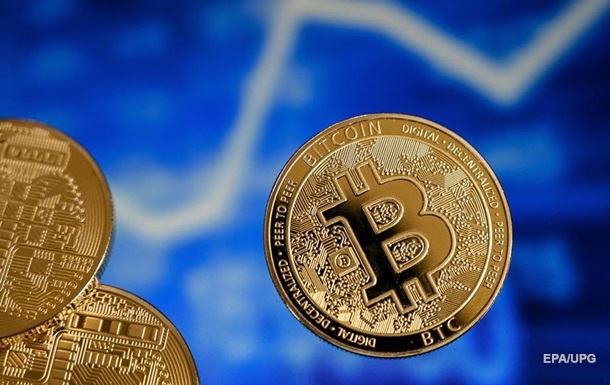 Цена биткоина превысила $50 тысяч впервые с мая