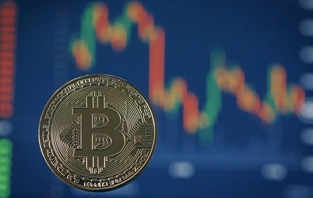 Цена на Bitcoin упала ниже 56 тысяч долларов