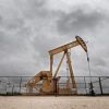 Цены на нефть восстанавливаются после обвала
