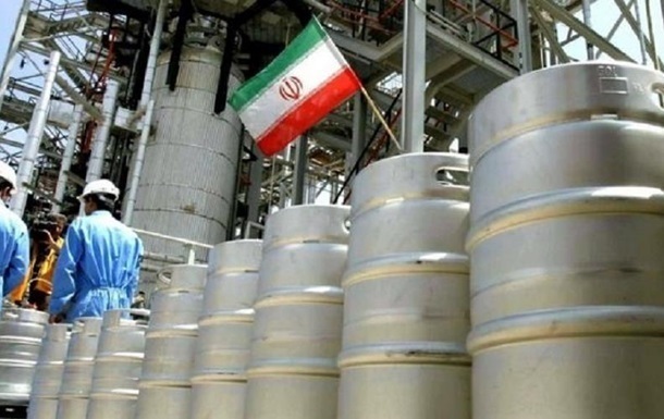 Иран требует от США снять санкции, касающиеся торговли нефтью