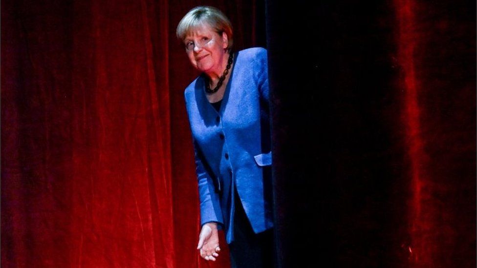 Меркель проговорилась о том, как планировалась война на Украине